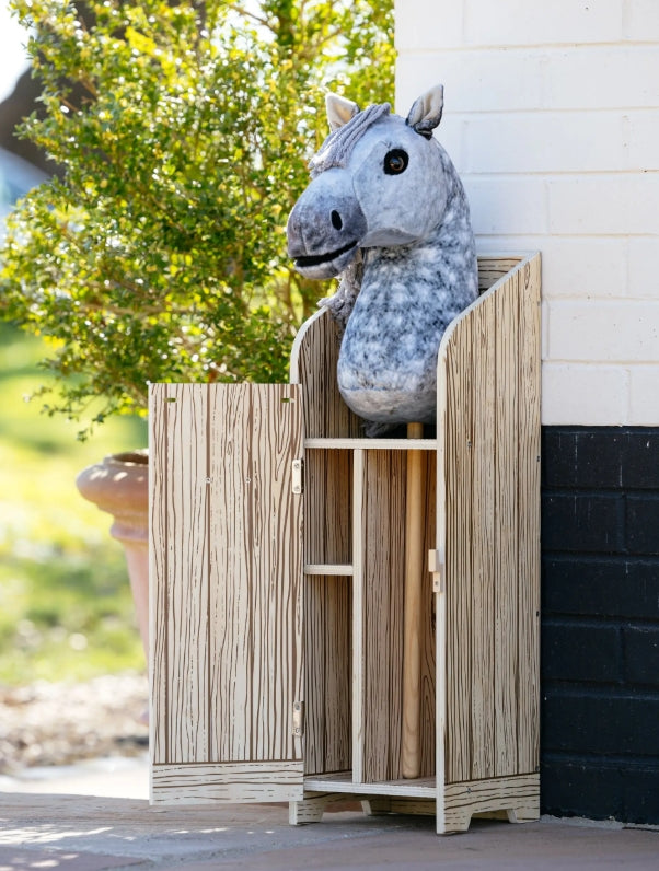 LeMieux Hobby Horse Wooden Stable
