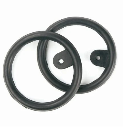 Equi-Essential Peacock Rings